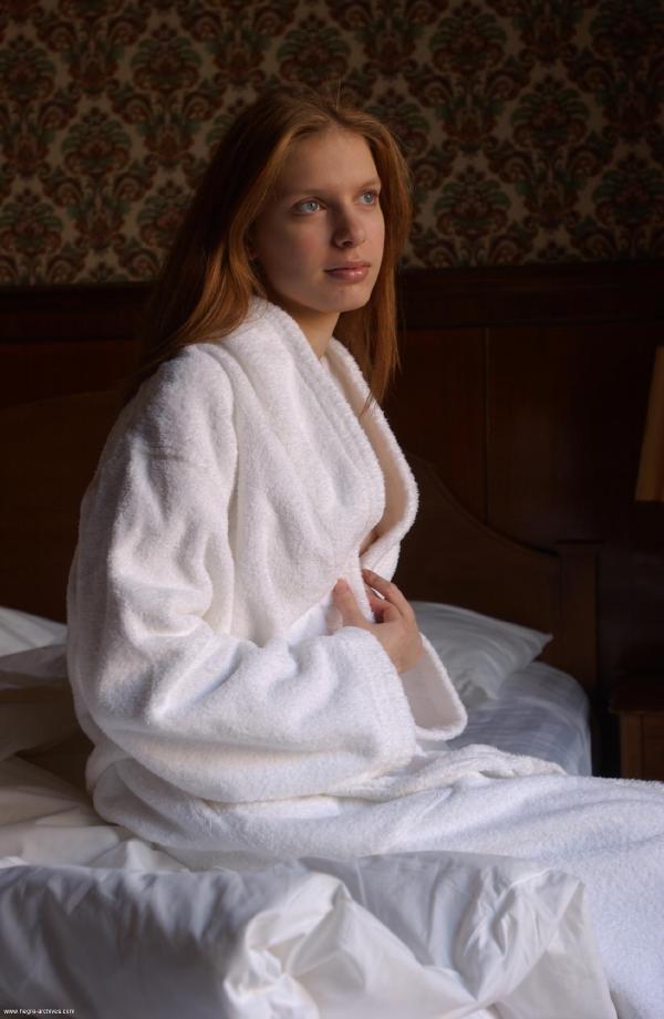 Nastya im Bett #9